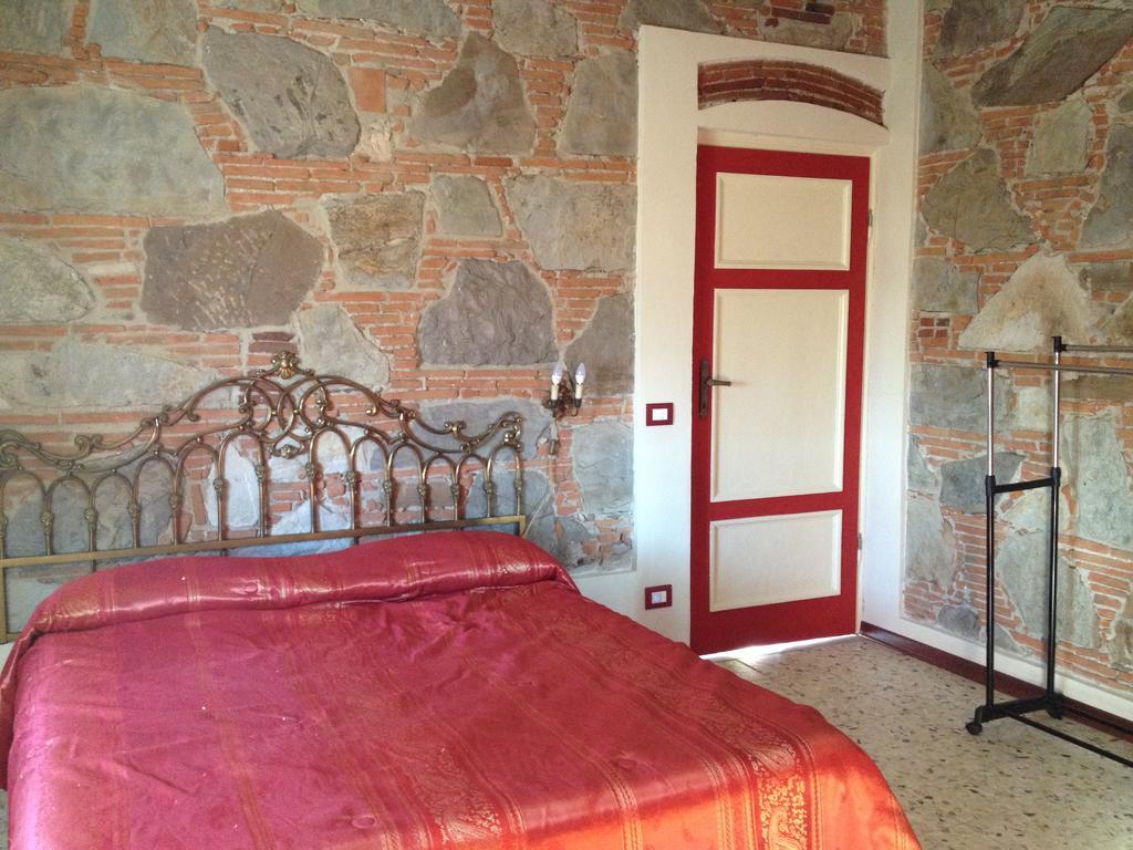 Casa De Servi Apartment