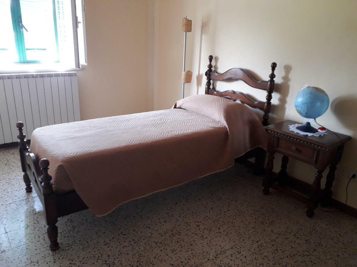 Casa De Servi Apartment